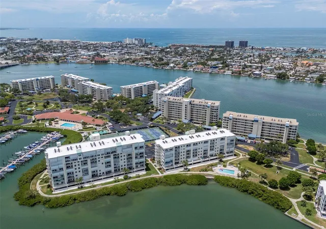 Homes for sale in South Pasadena, FL | 7979 Sailboat Key Blvd S #101, South Pasadena, FL 33707 | MLS# GC541644