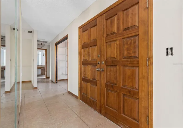 5th image of 10200 Sunburst Ct, Spring Hill, FL 34608 | MLS# TB8525334