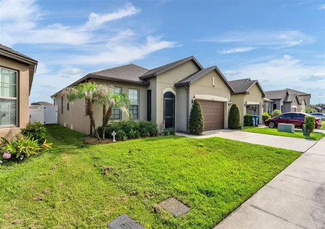 3rd image of 8615 Rindge Rd, Polk City, FL 33868 | MLS# L4963224