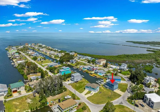 Photo 1 of Single family home for sale at 6812 Driftwood Dr, Hudson, FL 34667 | MLS# OM727794 | Listing updated on 2026-09-24