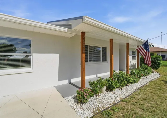 Homes for sale in Sarasota, FL | 2600 Cambridge Dr, Sarasota, FL 34232 | MLS# A4698789
