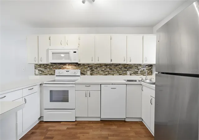 5th image of 6033 34Th St W #44, Bradenton, FL 34210 | MLS# O6421776