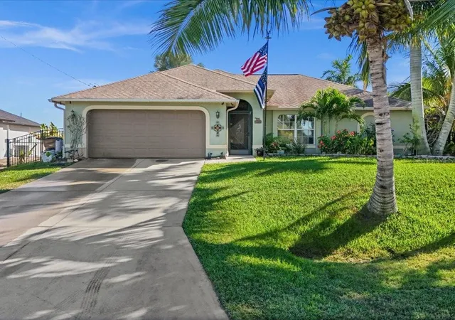 Homes for sale in Cape Coral, FL | 1209 Nw 25th Pl, Cape Coral, FL 33993 | MLS# C7527978