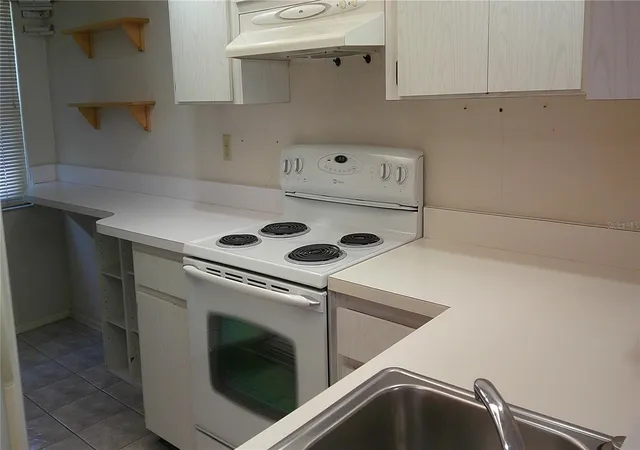 Listing Photo 5 - Condo for sale in building located at 3632 Teeside Dr, NEW PORT RICHEY, FL 34655