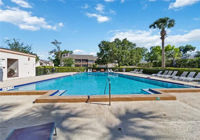 3rd image of 440 Orienta Point St, Altamonte Springs, FL 32701 | MLS# O6421786