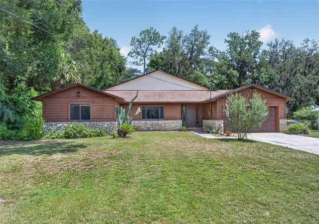 1st image of 551 Rylane St, De Leon Springs, FL 32130 | MLS# G5114578