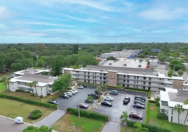2nd image of 6100 12th Street S #107, Saint Petersburg, FL 33705 | MLS# TB8525352