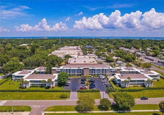 3rd image of 6100 12th Street S #107, Saint Petersburg, FL 33705 | MLS# TB8525352