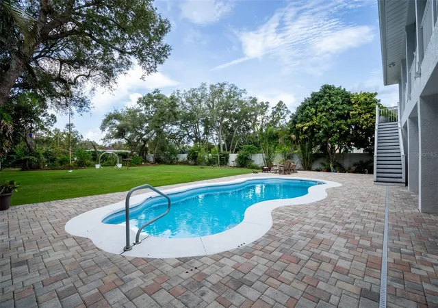 4th image of 1605 Gulf Rd, Tarpon Springs, FL 34689 | MLS# TB8525355