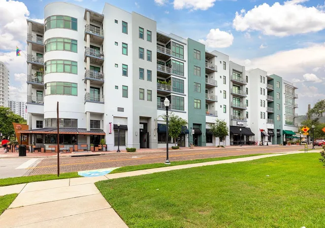 1st image of 10 N Summerlin Ave #14, Orlando, FL 32801 | MLS# O6421801