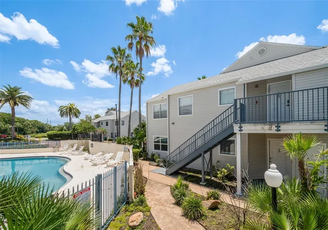 4th image of 2568 Woodgate Blvd, ORLANDO, FL 32822