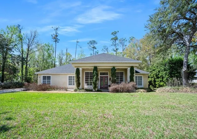 1st image of 6 Broadwater Dr, Ormond Beach, FL 32174 | MLS# FC319679