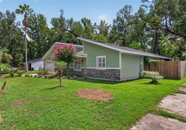 2nd image of 3817 Nw 28th Ter, Gainesville, FL 32605 | MLS# GC541647