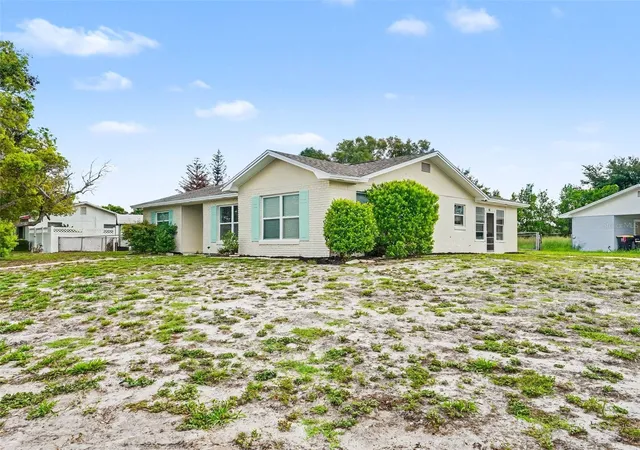 Photo 2 of Single family home for sale at 308 Vaniman Ave, Winter Haven, FL 33880 | MLS# O6421831 | Listing updated on 2026-08-06