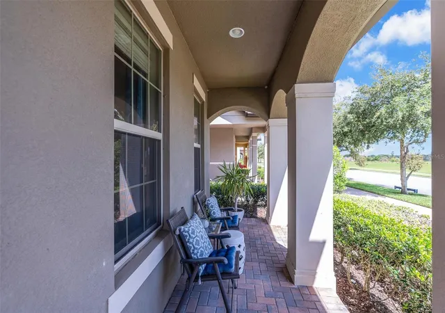 Photo 2 of Single family home for sale at 14230 Murcott Blossom Blvd, Winter Garden, FL 34787 | MLS# O6421836 | Listing updated on 2026-08-29