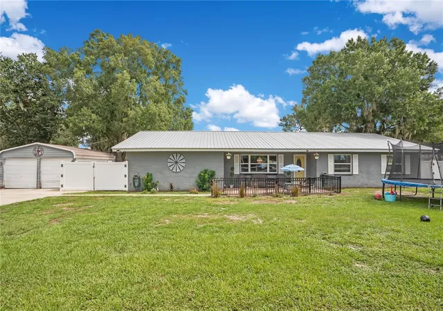 Homes for sale in Mulberry, FL | 3455 Tanager Ln W, Mulberry, FL 33860 | MLS# L4963233