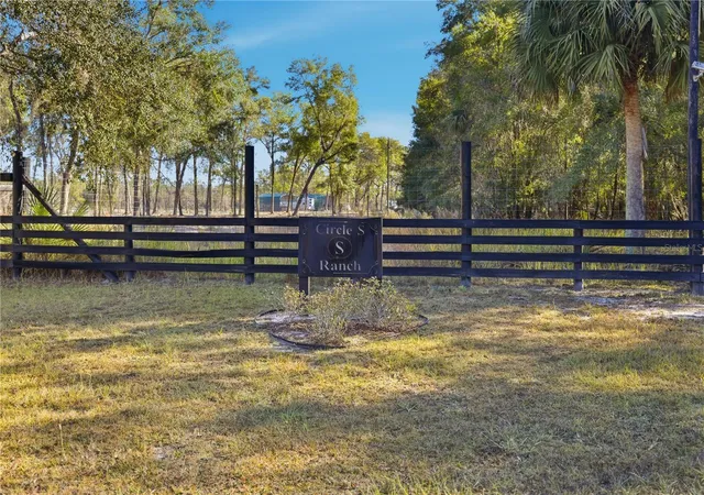 Photo 2 of Land for sale at Tbd Ne (lot 1) 115th Ln Rd, Fort Mc Coy, FL 32134 | MLS# OM727807 | Listing updated on 2026-08-11