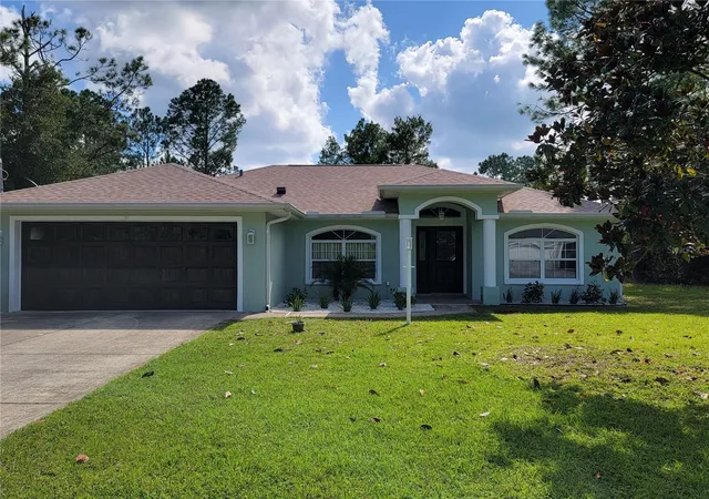 Photo 1 of Sale Pending at 37 Whippoorwill Dr, Palm Coast, FL 32164 | MLS# A4698805 | Listing updated on 2026-09-29