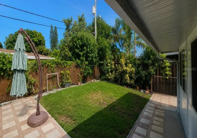 3rd image of 2311 N 58Th Ter, Hollywood, FL 33021 | MLS# S5152918