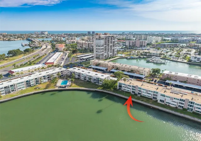 2nd image of 7425 Bay Island Dr S #107, South Pasadena, FL 33707 | MLS# TB8525393