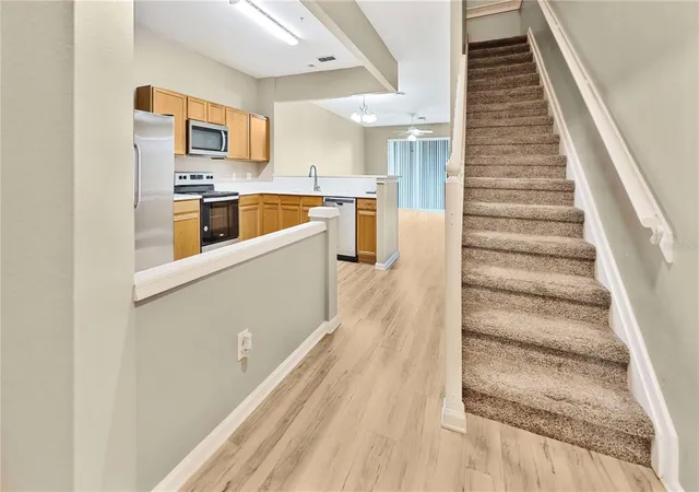 2nd image of 6292 Twain St #102, Orlando, FL 32835 | MLS# O6421853
