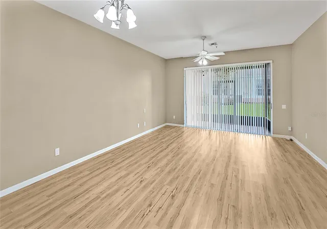 3rd image of 6292 Twain St #102, Orlando, FL 32835 | MLS# O6421853