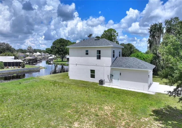 3rd image of 100 Tuomey Ct, Lake Placid, FL 33852 | MLS# S5152921