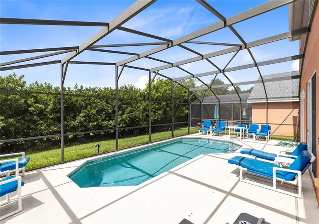 Photo 2 of Single family home for sale at 180 Hideaway Beach Ln, Kissimmee, FL 34746 | MLS# O6421854 | Listing updated on 2026-09-25