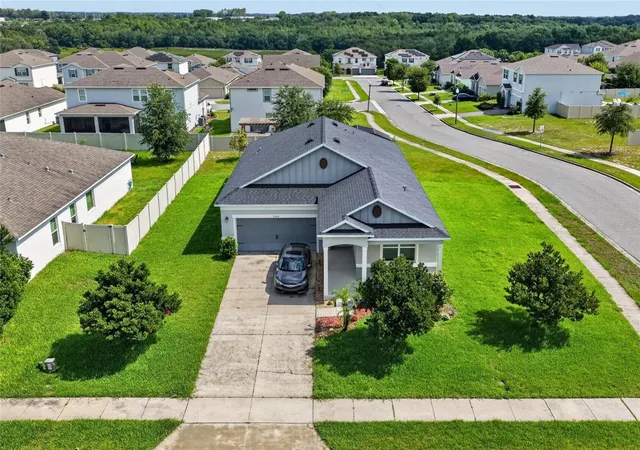 Homes for sale in Apopka, FL | 2364 Carriage Pointe Loop, Apopka, FL 32712 | MLS# O6421856