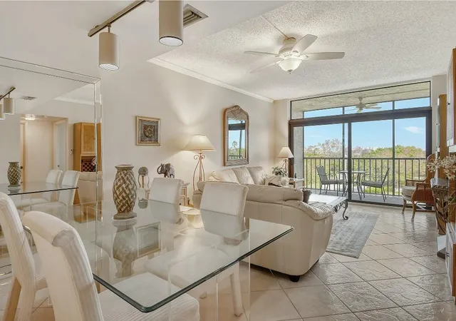 3rd image of 1945 Gulf Of Mexico Dr, Longboat Key, FL 34228