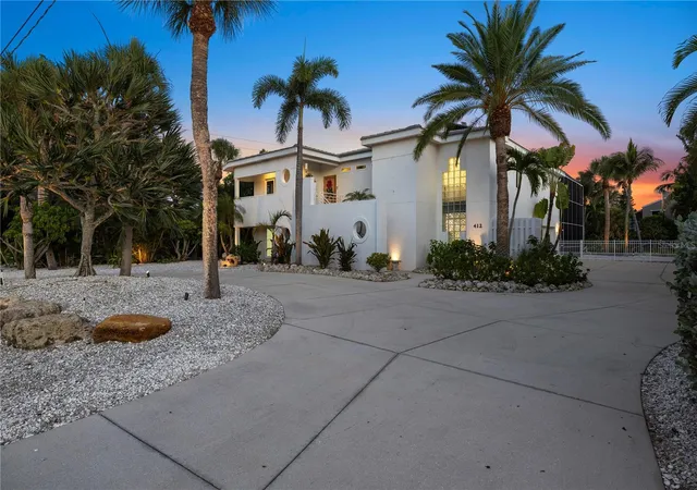 Homes for sale in Sarasota, FL | 412 Treasure Boat Wy, Sarasota, FL 34242 | MLS# A4698813