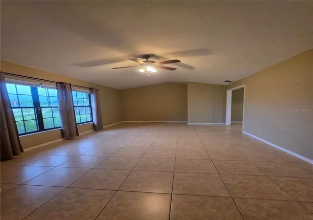 3rd image of 125 Oak Cir, Ocala, FL 34472 | MLS# G5114588