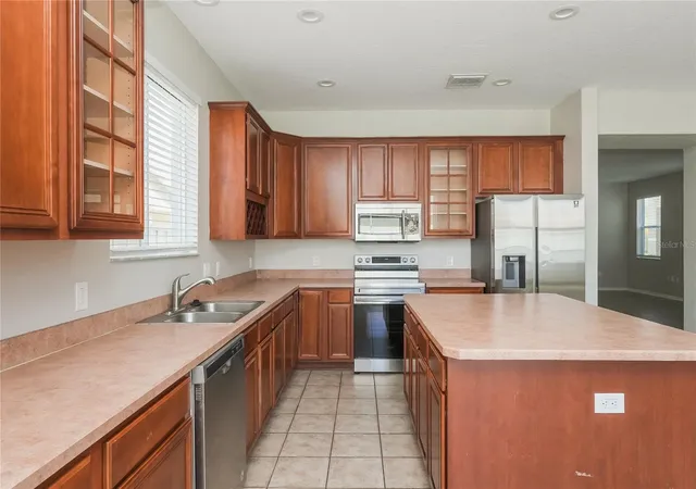 Homes for sale in Gibsonton, FL | 12125 Fox Bloom Ave, Gibsonton, FL 33534 | MLS# C7527986