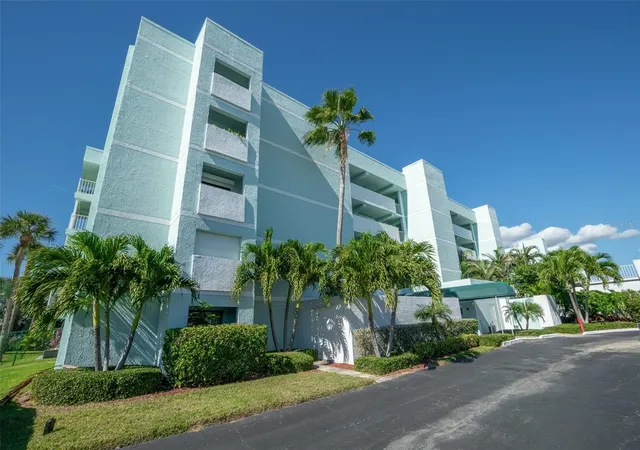 Homes for sale in Cocoa Beach, FL | 1750 Commodore Blvd #2303, Cocoa Beach, FL 32931 | MLS# O6421871