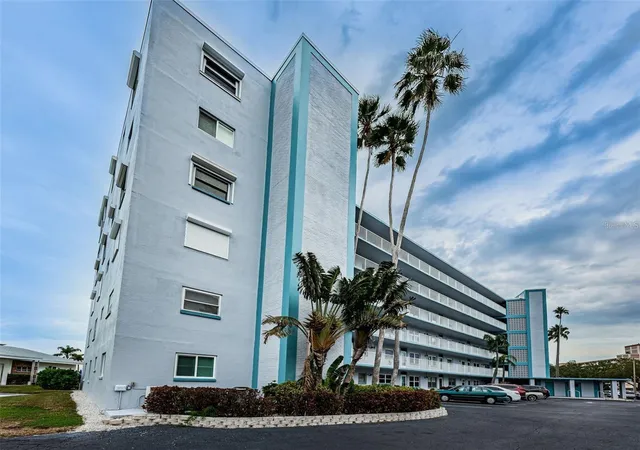 2nd image of 1868 Shore Dr S #102, South Pasadena, FL 33707 | MLS# TB8525423