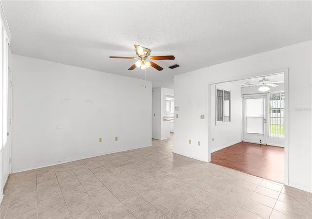 Photo 3 of Single family home for sale at 8208 SW 108th Lane Rd, Ocala, FL 34481 | MLS# OM727820 | Listing updated on 2026-09-17