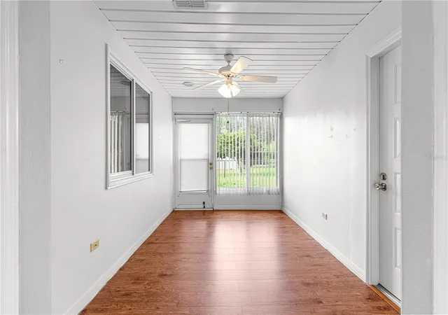 Photo 4 of Single family home for sale at 8208 SW 108th Lane Rd, Ocala, FL 34481 | MLS# OM727820 | Listing updated on 2026-09-17