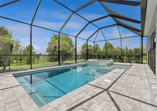 image of 464 Wedgeworth Ln, Deland, FL 32724 | MLS# O6421904