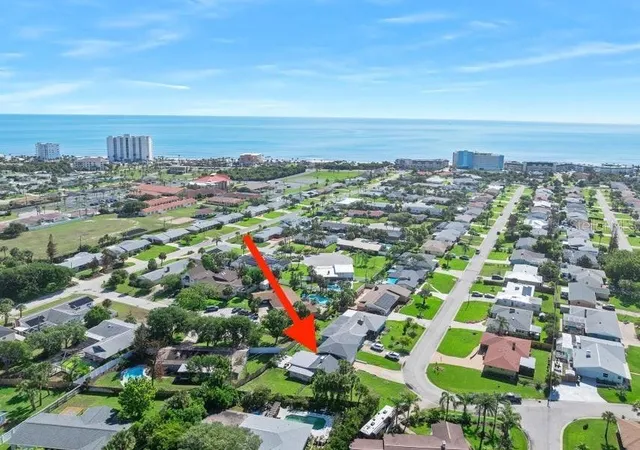 3rd image of 91 Ormwood Dr, Ormond Beach, FL 32176 | MLS# FC319690