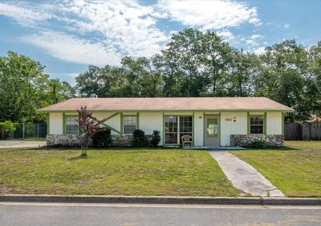 2nd image of 5823 Nw 26th St, Gainesville, FL 32653 | MLS# GC541652