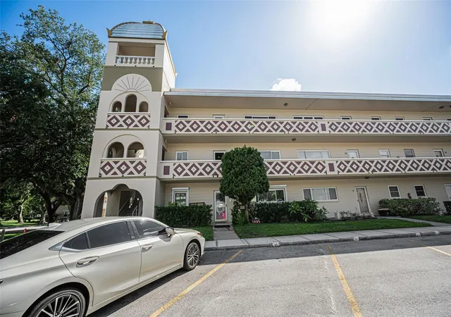 Homes for sale in Clearwater, FL | 2384 Tahitian Ln #22, Clearwater, FL 33763 | MLS# TB8525454