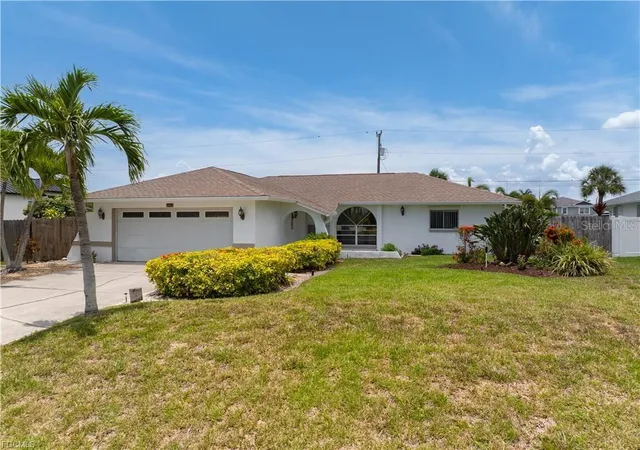 Homes for sale in Cape Coral, FL | 1513 Sw 44Th St, Cape Coral, FL 33914 | MLS# A4698843