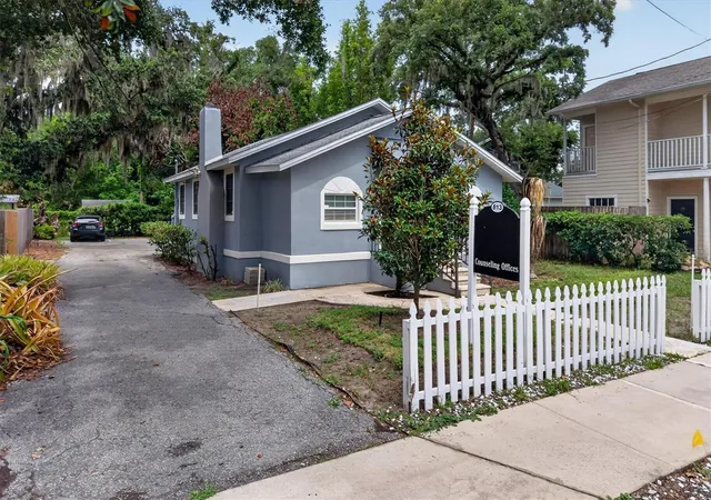 2nd image of 813 N Fern Creek Ave, Orlando, FL 32803 | MLS# O6421935