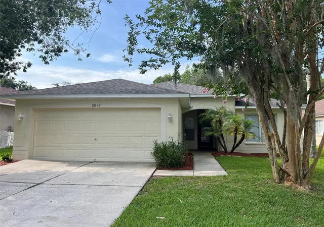2nd image of 18169 Sandy Pointe Dr, Tampa, FL 33647 | MLS# TB8525470