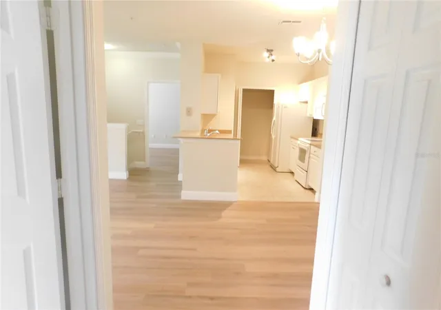 Listing Photo 5 - Condo for sale in building located at 417 Southern Pecan Cir, Winter Garden, FL 34787 - Unit #201