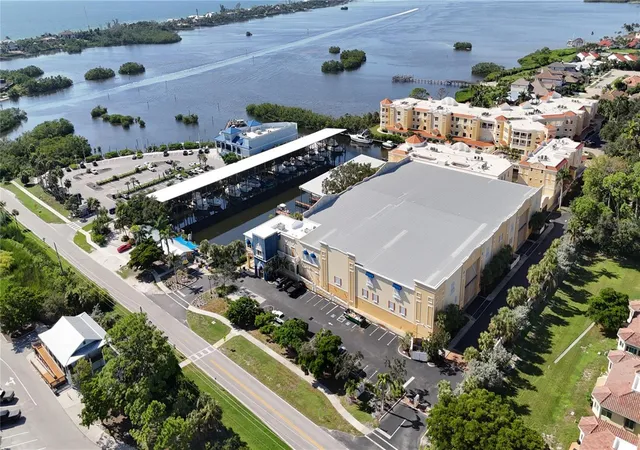 Homes for sale in Osprey, FL | 480 Blackburn Point Rd #5, Osprey, FL 34229 | MLS# A4698854