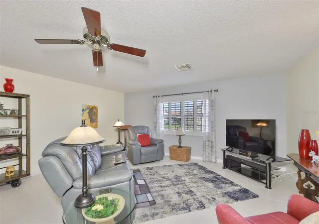 5th image of 1809 Granville Ln, Sun City Center, FL 33573 | MLS# TB8525488