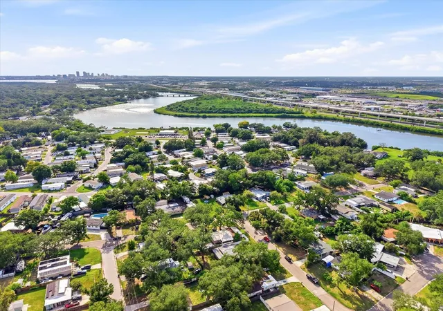 24th image of 7506 Coral Vine Ln, Tampa, FL 33619 | MLS# TB8525491