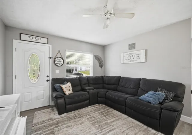 5th image of 7506 Coral Vine Ln, Tampa, FL 33619 | MLS# TB8525491