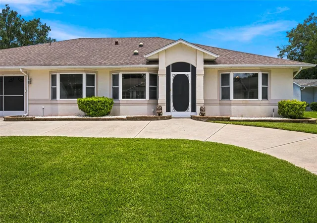 Homes for sale in Leesburg, FL | 27202 Racquet Cir, Leesburg, FL 34748 | MLS# G5114592